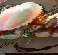 Hello Birdie - Foster Accommodation