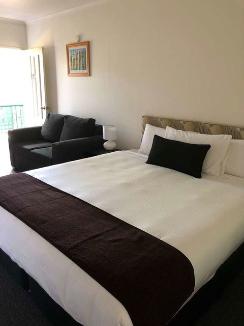 Best Western Cattle City Motor Inn - Foster Accommodation 12