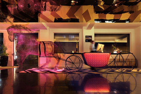 Adelphi Hotel - Foster Accommodation 3