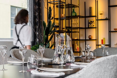 Adelphi Hotel - Foster Accommodation 10