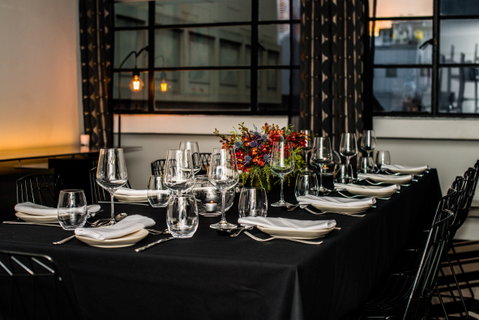 Adelphi Hotel - Foster Accommodation 12