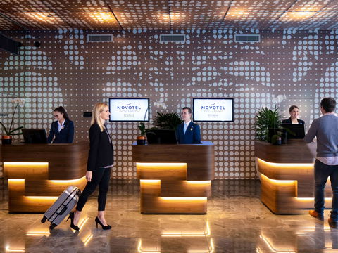 Novotel Brisbane South Bank Hotel - Foster Accommodation 1