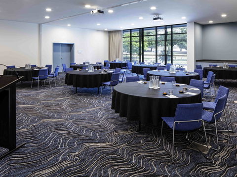 Novotel Brisbane South Bank Hotel - Foster Accommodation 7