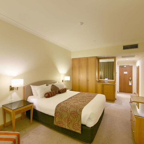 Duxton Hotel - Foster Accommodation 7