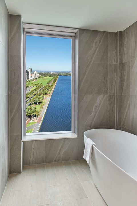 DoubleTree by Hilton Perth Waterfront - Foster Accommodation 8