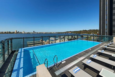 DoubleTree by Hilton Perth Waterfront - Foster Accommodation 10