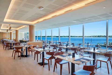 DoubleTree by Hilton Perth Waterfront - Foster Accommodation 16