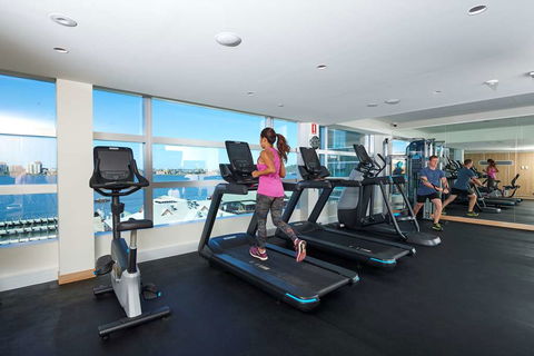 DoubleTree by Hilton Perth Waterfront - Foster Accommodation 17