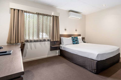 Quality Hotel Robertson Gardens - Foster Accommodation 7