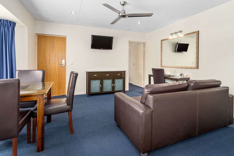 Quality Hotel Robertson Gardens - Foster Accommodation 13