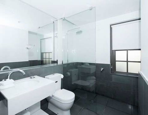 Peppers Gallery Hotel, Canberra - Foster Accommodation 1