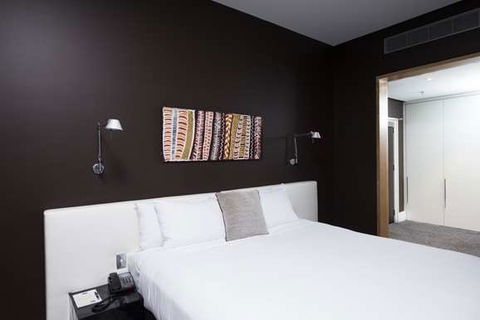 Peppers Gallery Hotel, Canberra - Foster Accommodation 7