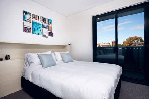 Veriu Camperdown - Foster Accommodation 8