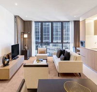 Skye Hotel Suites - Foster Accommodation