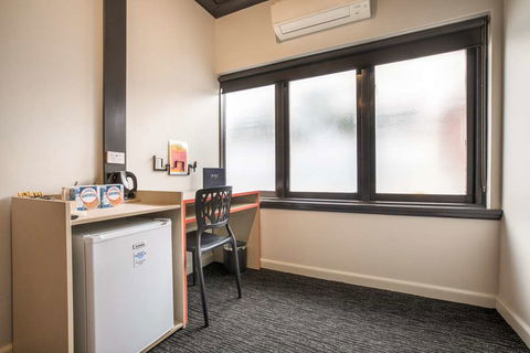 Nightcap at Chester Hill Hotel - Foster Accommodation 2