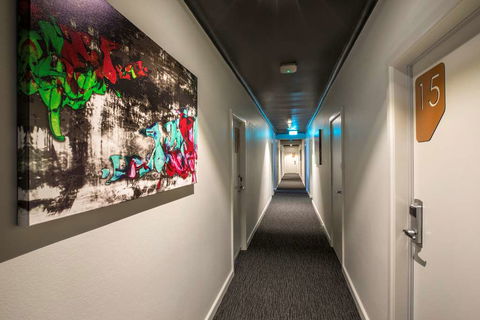 Nightcap at Chester Hill Hotel - Foster Accommodation 8