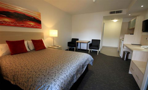 Jephson Hotel - Foster Accommodation 8