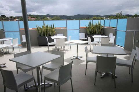 Jephson Hotel - Foster Accommodation 11