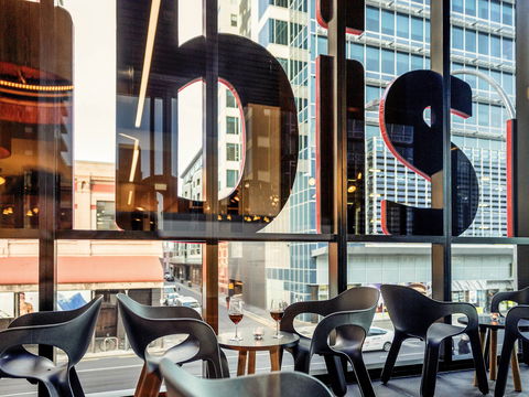 Ibis Adelaide - Foster Accommodation 1