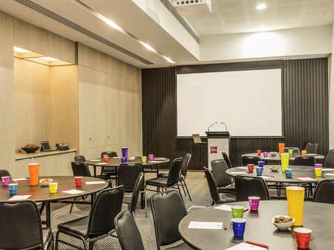 Ibis Adelaide - Foster Accommodation 8