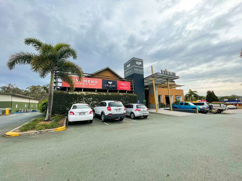 Nightcap At Hinterland Hotel - Foster Accommodation 0