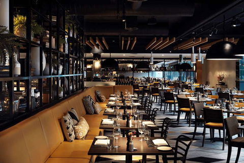 QT Canberra - Foster Accommodation 13