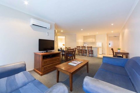 Canberra Parklands Central - Foster Accommodation 3
