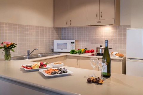 Canberra Parklands Central - Foster Accommodation 5
