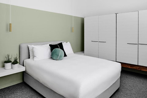 The Prince - Foster Accommodation 5