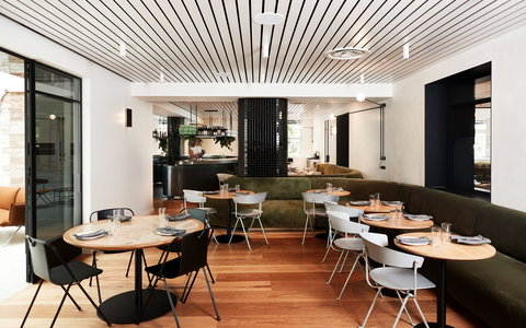 The Prince - Foster Accommodation 10