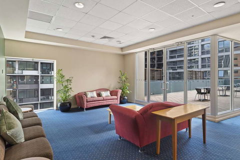 YEHS Hotel Melbourne CBD - Foster Accommodation 11