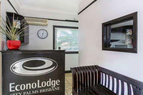 Econo Lodge City Palms Brisbane - Foster Accommodation 1