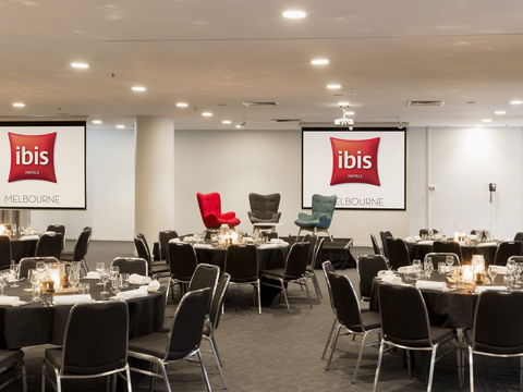Ibis Hotel - Foster Accommodation 9