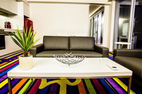 Adge Apartment Hotel - Foster Accommodation 7