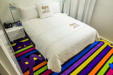 Adge Apartment Hotel - Foster Accommodation 9