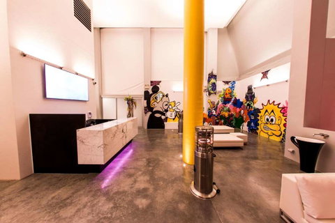 Adge Apartment Hotel - Foster Accommodation 16