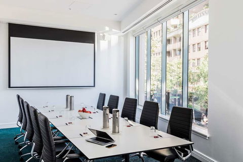 PARKROYAL Darling Harbour, Sydney - Foster Accommodation 8