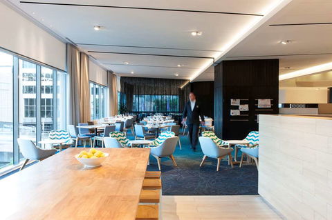 PARKROYAL Darling Harbour, Sydney - Foster Accommodation 10