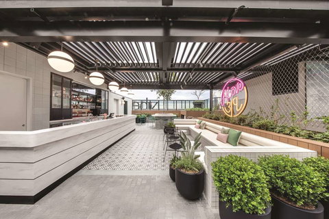 Vibe Hotel Sydney Darling Harbour - Foster Accommodation 10