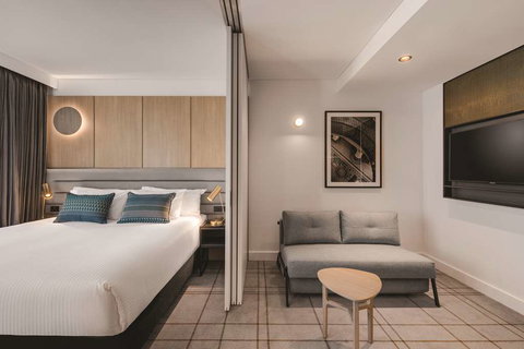 Vibe Hotel Sydney Darling Harbour - Foster Accommodation 13