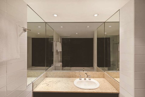 Adina Apartment Hotel Sydney Surry Hills - Foster Accommodation 8