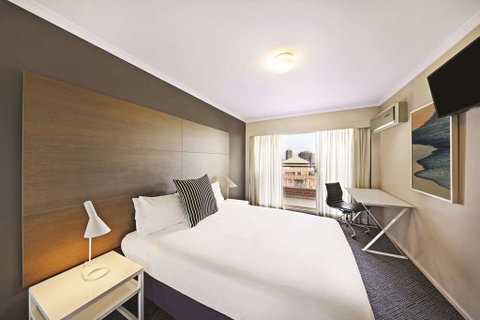 Adina Apartment Hotel Sydney Surry Hills - Foster Accommodation 10