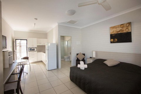 Western Gateway Motel - Foster Accommodation 2