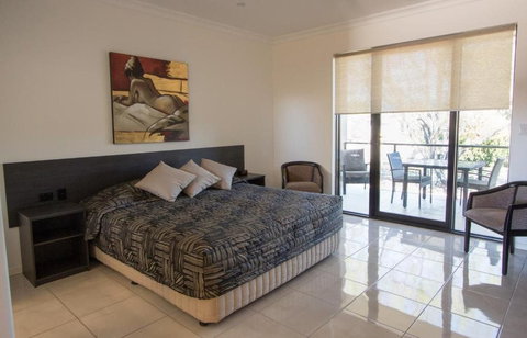 Western Gateway Motel - Foster Accommodation 8