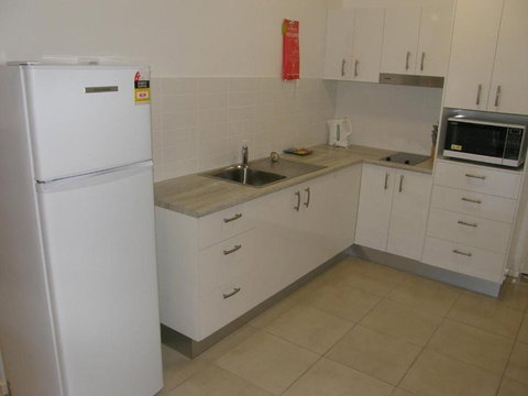 Western Gateway Motel - Foster Accommodation 9