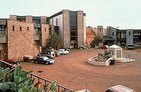 Desert Cave Hotel - Foster Accommodation 0