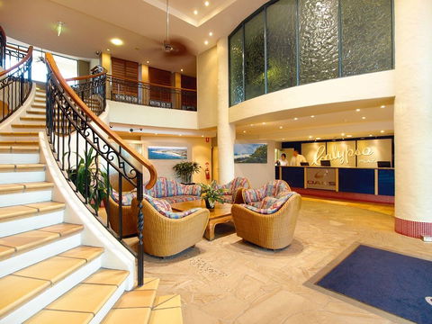 Oaks Calypso Plaza Resort - Foster Accommodation 1