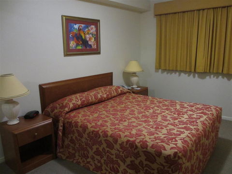 Springwood Tower Apartment Hotel - Foster Accommodation 1