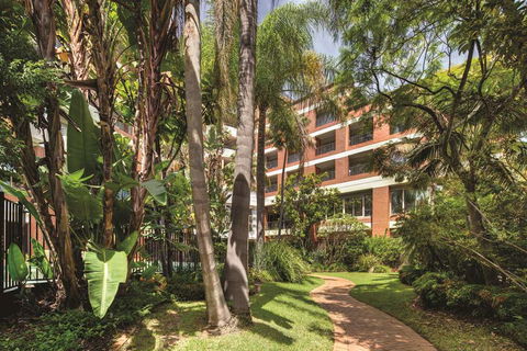 Adina Apartment Hotel Sydney Surry Hills - Foster Accommodation 2
