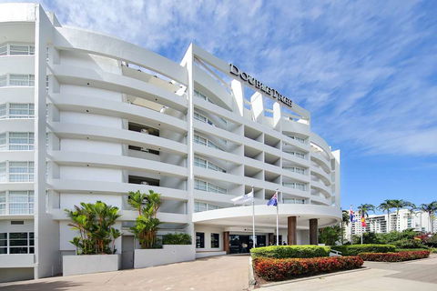 DoubleTree By Hilton Cairns - Foster Accommodation 0